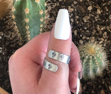 Load image into Gallery viewer, Saguaro Chain Wrap Ring
