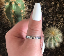 Load image into Gallery viewer, Coyote Peak Ring
