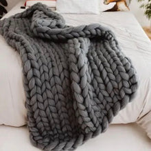 Load image into Gallery viewer, Chunky Knit Blanket
