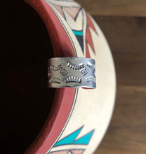 Load image into Gallery viewer, Sundance Ring
